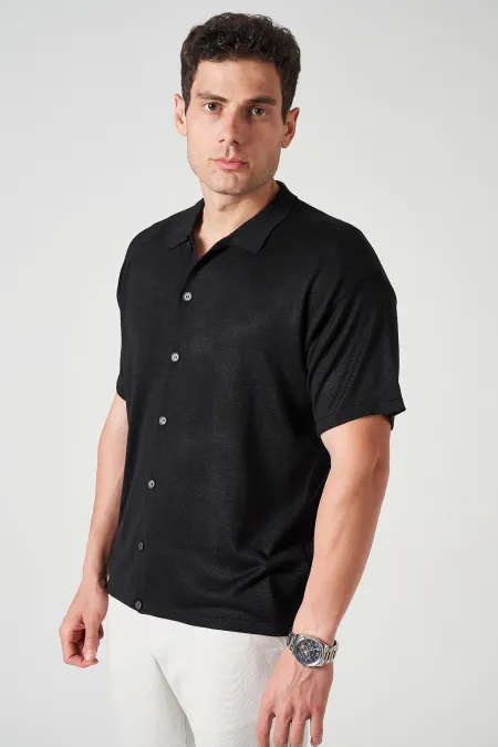 Chemise en maille de coton noire à manches courtes pour homme