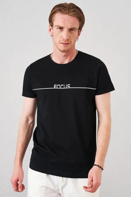 T-shirt noir à col rond pour homme avec imprimé Focus