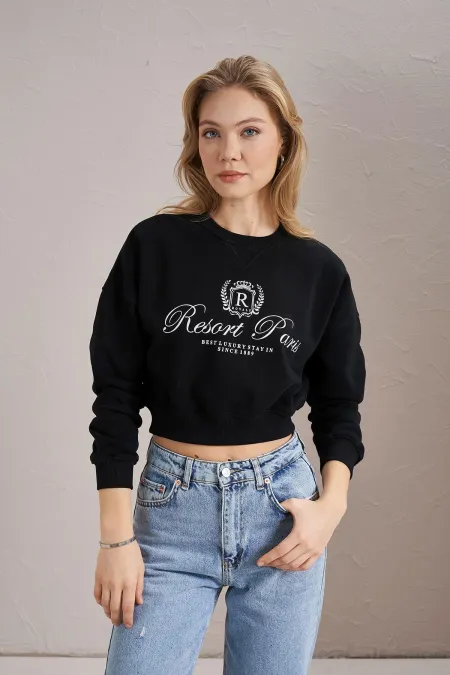 Women's Black Resort Paris Print Three-Thread Crop Sweatshirt