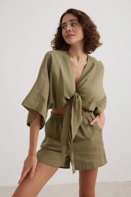 Kadın Haki Yarasa Kol Ön Bağlamalı Gömlek