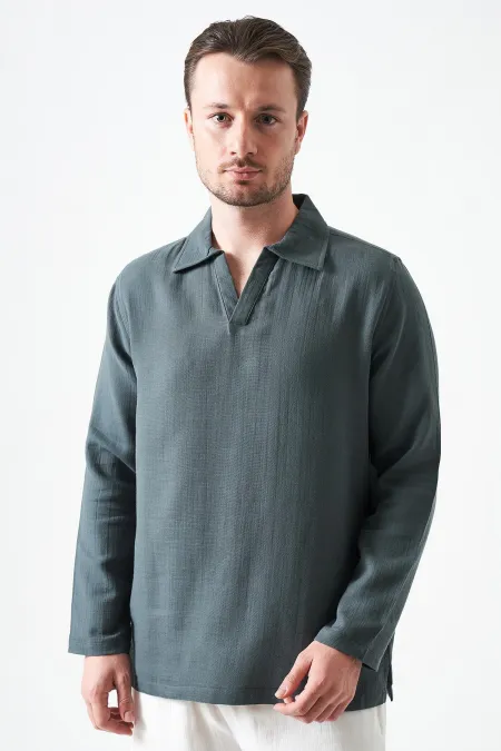 Erkek Çam Yeşili Uzun Kol V Ayaklı Yaka Regular Müslin Gömlek
