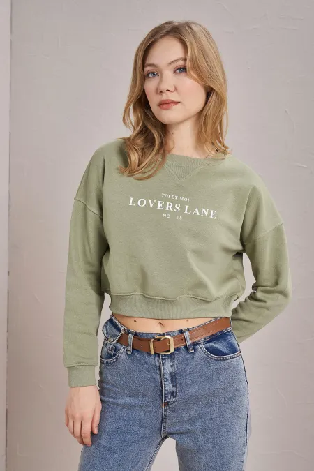 Women's Olive Crew Neck Lovers Lane Print Three-Thread Crop Sweatshirt