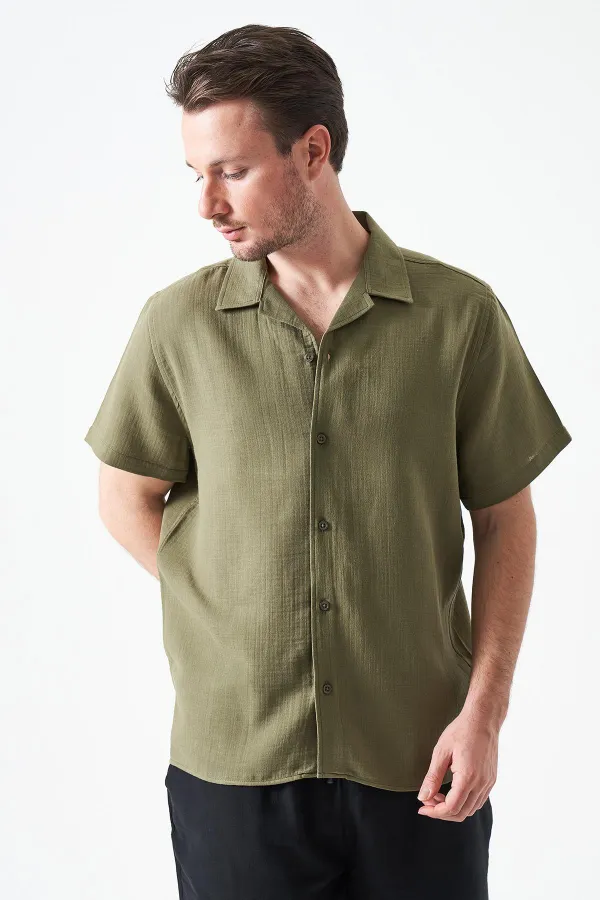 Erkek Haki Kısa Kol Apaj Yaka Müslin Regular Gömlek