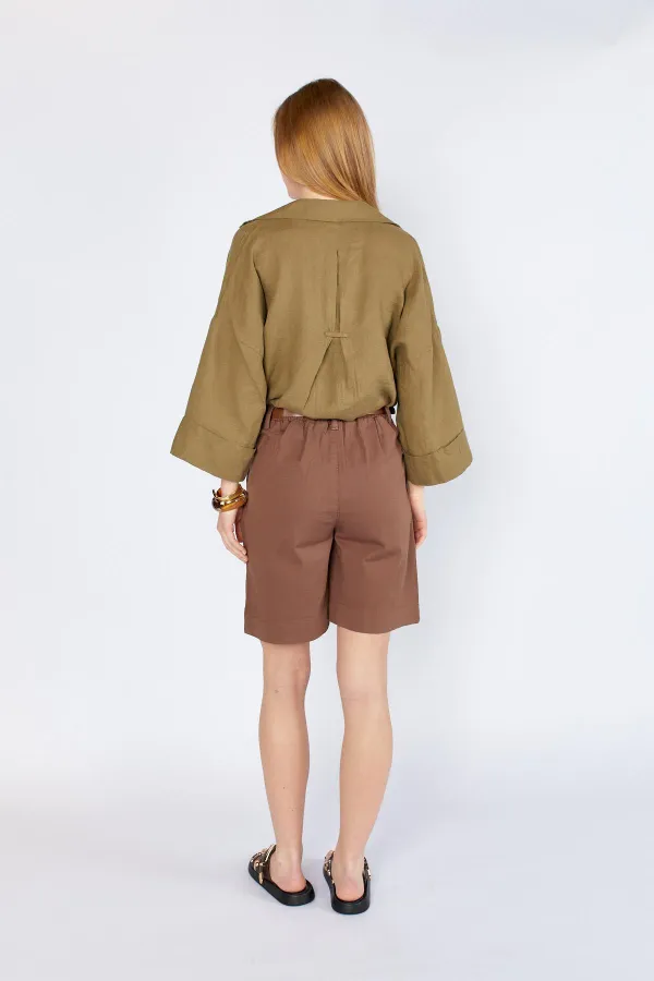 Kadın Kahve Beli Kemerli Licralı Gabardin Midi Şort