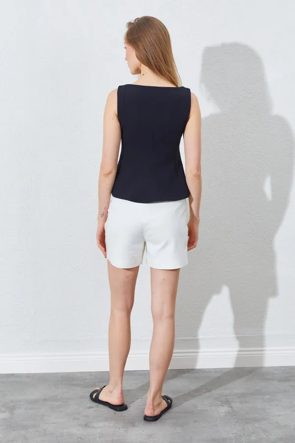 Kadın Siyah Kare Yaka Kolsuz Peplum Bluz