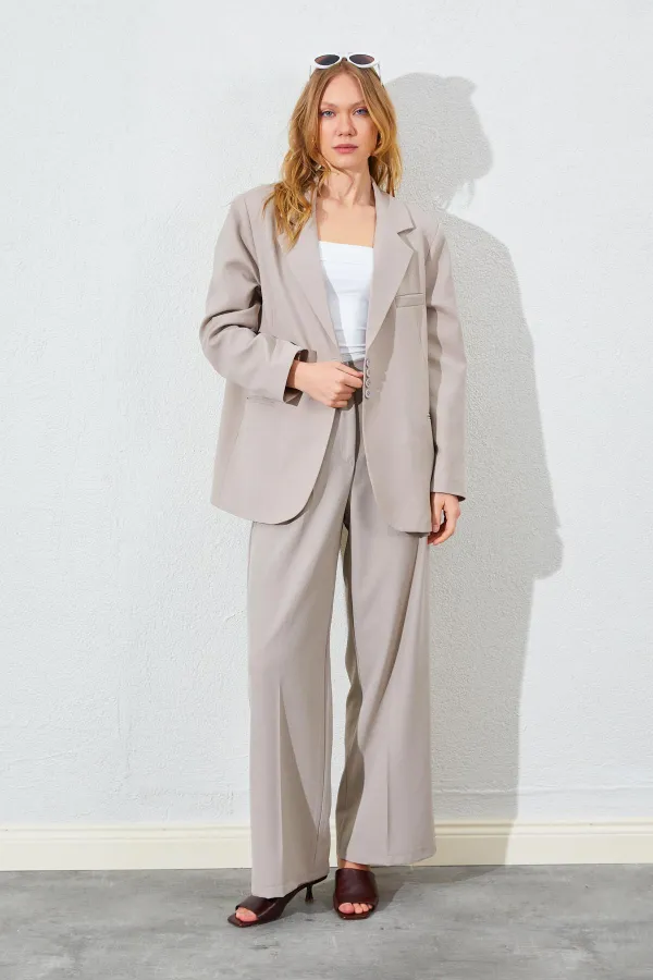 Women's Beige Four-Button Blazer Jacket with Welt Pockets