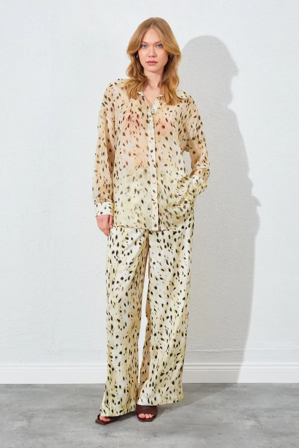 Kadın Dalmaçya Desen Taş Şifon Bluz Saten Pantolon Takım