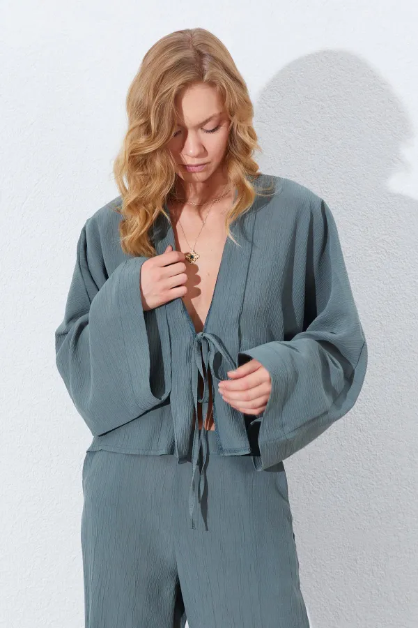 Kadın Haki Önü Fırfırlı Kolları Salaş Bluz