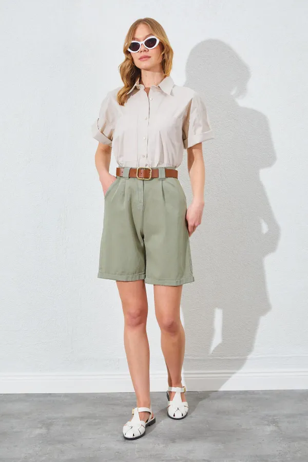 Kadın Haki Yüksel Bel Beli Kemerli Gabardin Şort