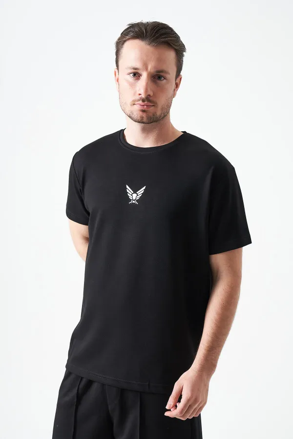 Erkek Siyah Bisiklet Yaka KARTAL Baskılı Modal Tişört