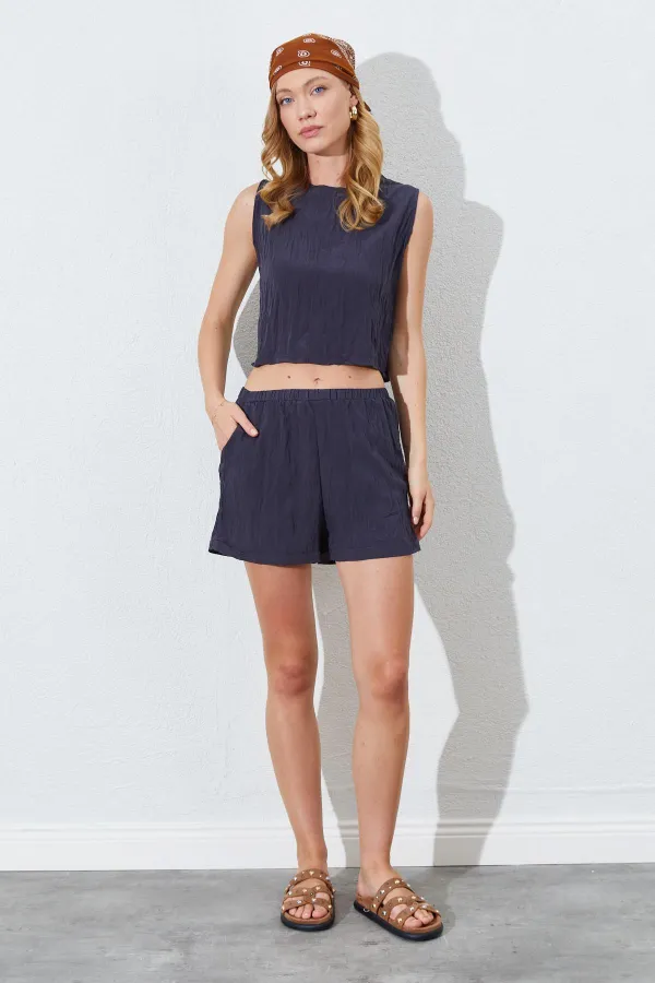 Kadın Antrasit Kolsuz Bluzlu Şortlu Takım