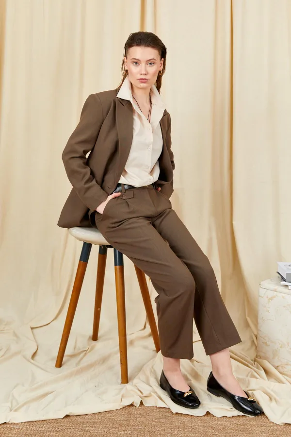 Kadın Açık Kahve 3523 Cep Görünümlü Çift Fletolu  Kemerli Joger Pantolon