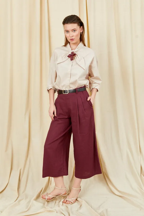 Women's Burgundy Double Pleated Bemuda Linen Trousers with Belt Detail