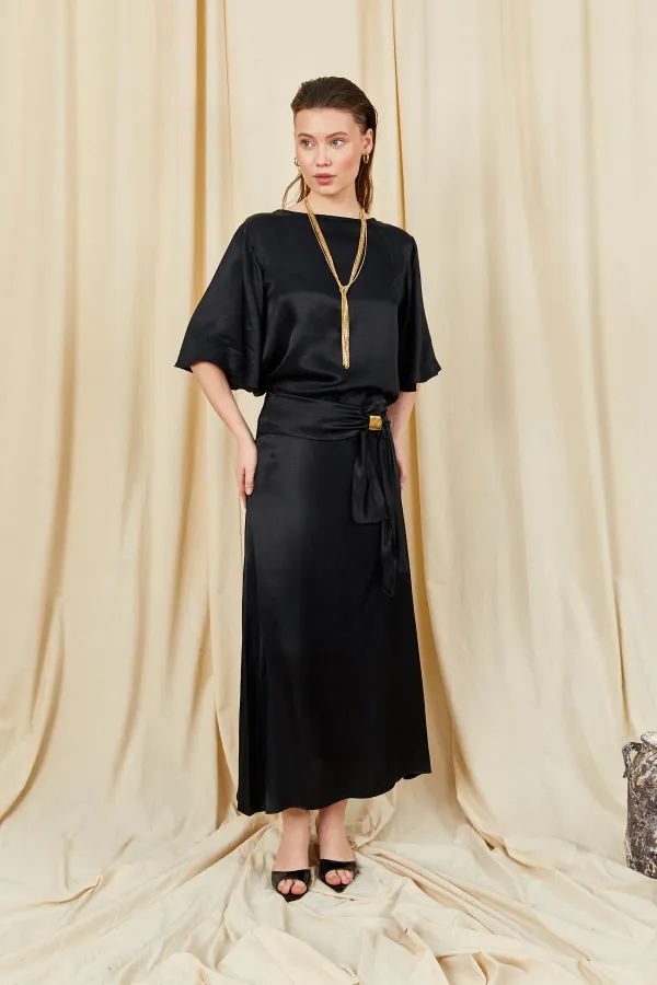 Women's Black 9090 Short-Sleeved Dropped Skirt Satin Set with Gold Buckle