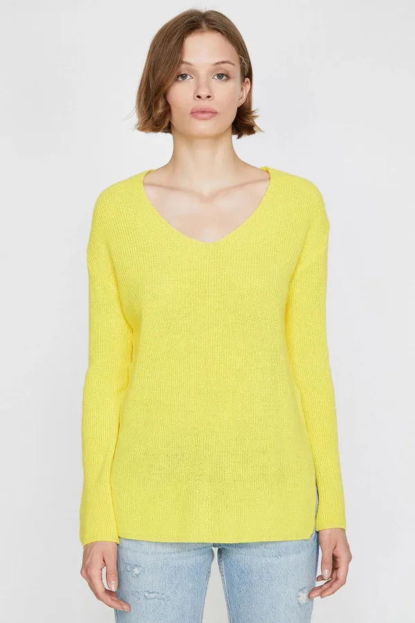 Kadın Sarı V Yaka Yanları Yırtmaçlı Triko Kazak
