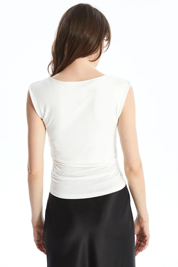 Kadın Ekru Kolsuz Degaje Yaka Modal Kumaş Bluz