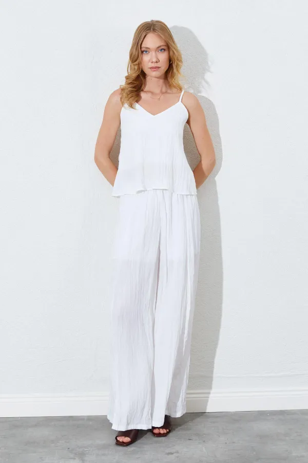 Kadın Ekru İp Askılı Kısa Pantolonlu Kırışık Takım