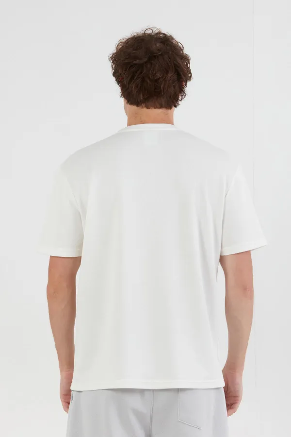 T-shirt homme écru à col rond en modal avec surpiqûres sur le devant