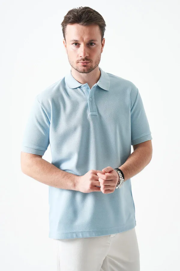 Erkek Boyalı Mavi Ayaklı Yaka Basic Ay Parçası Yırtmaçlı İki Düğmeli Tişört