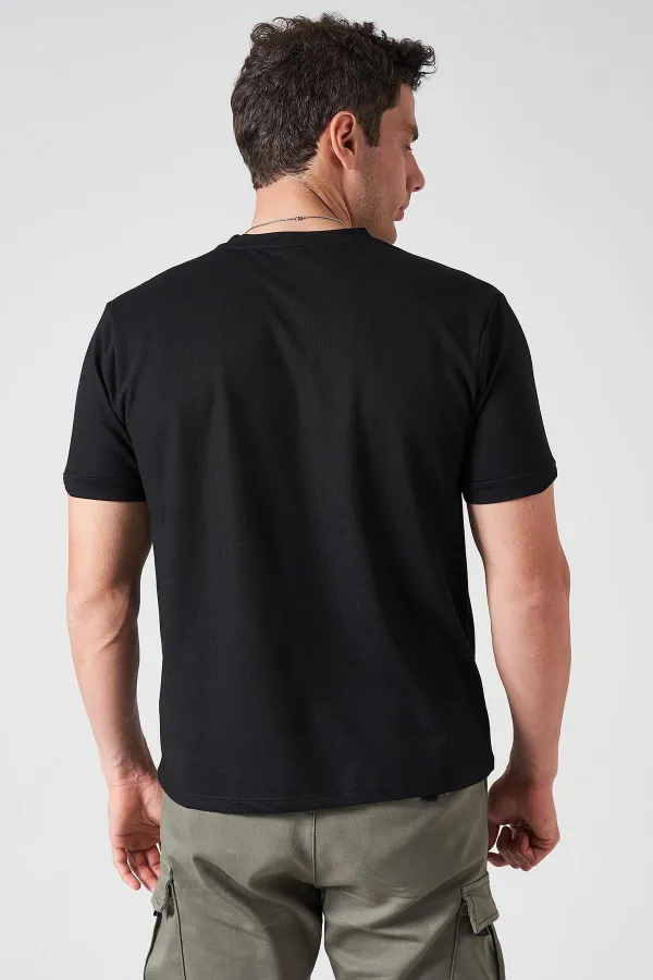 Erkek Siyah Bisiklet Yaka Kol ve Etek Kendinden Manşetli Oxfort Tişört