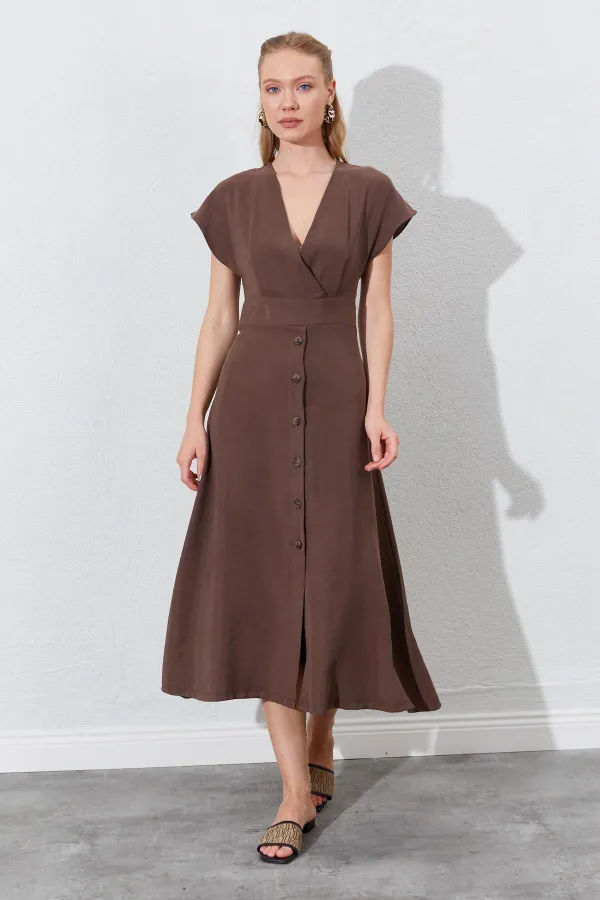 Kadın Kahve Kruvze Yaka Eteği Düğmeli Modal Elbise