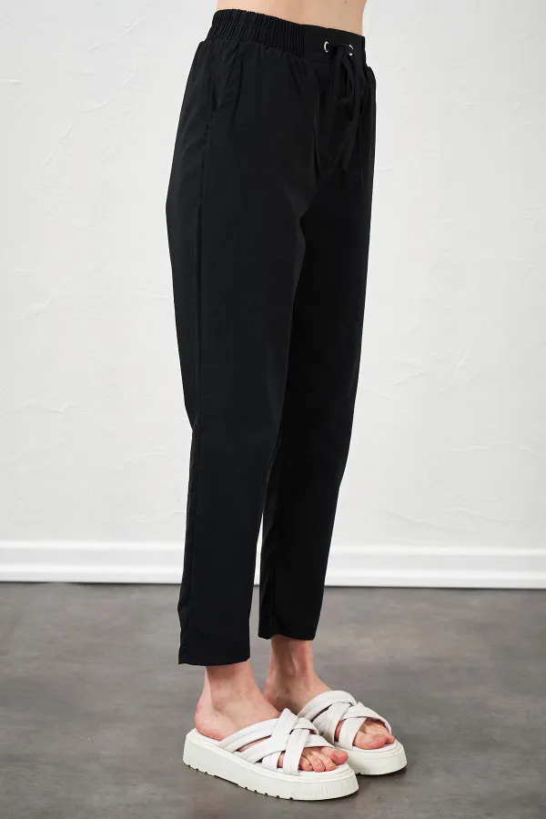 Kadın Siyah Beli Bağlamalı Havuç Paça Poplin Pantolon