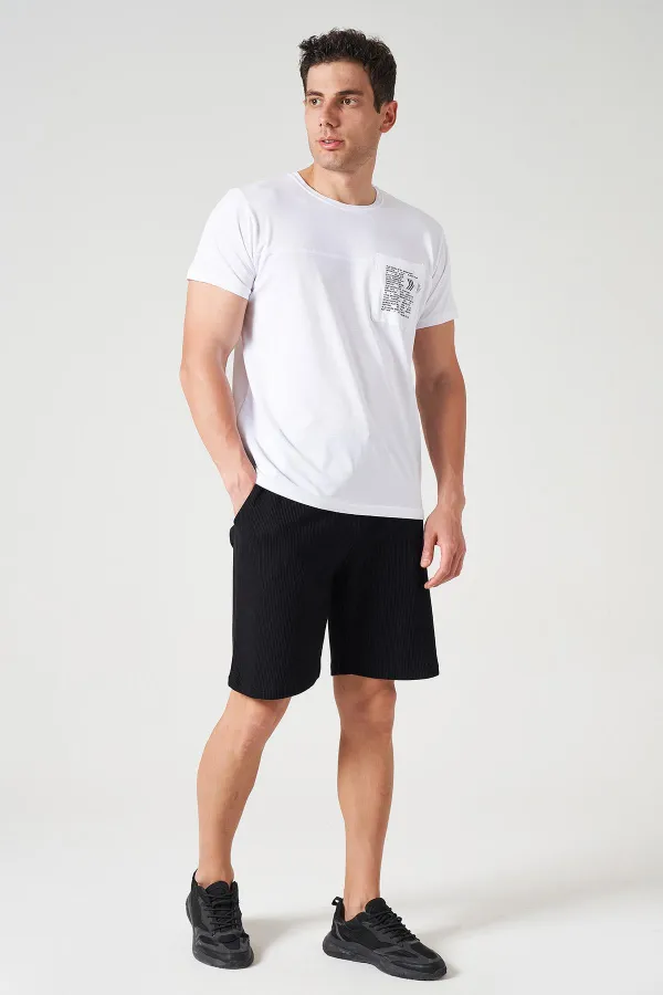 Erkek Beyaz Bisiklet Yaka Önü Parçalı Cep Baskılı Tişört