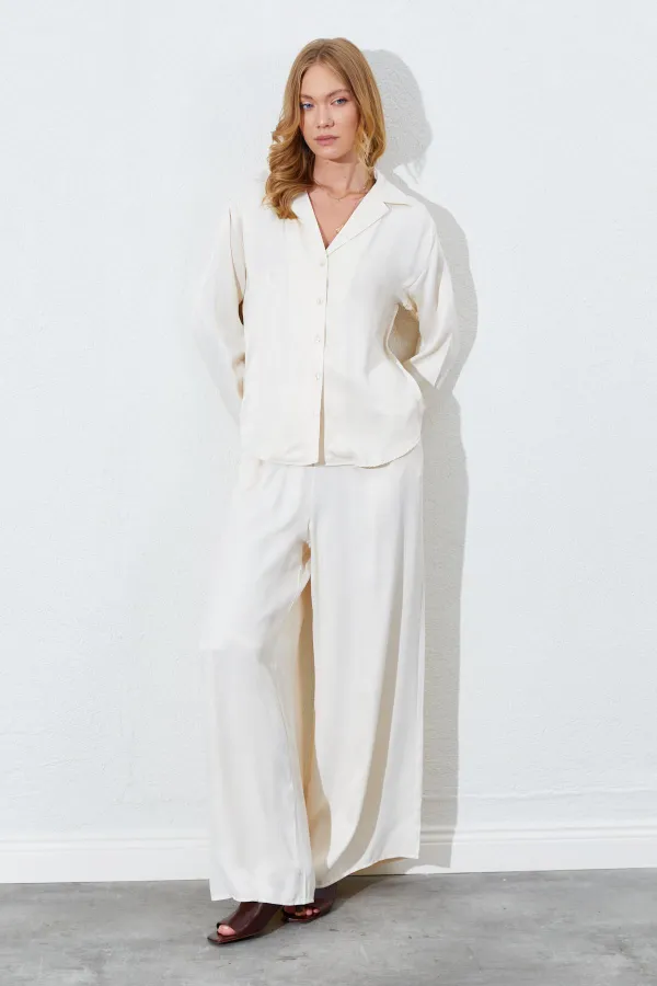 Kadın Krem Beli İnce Lastik Detaylı Saten Pantolon