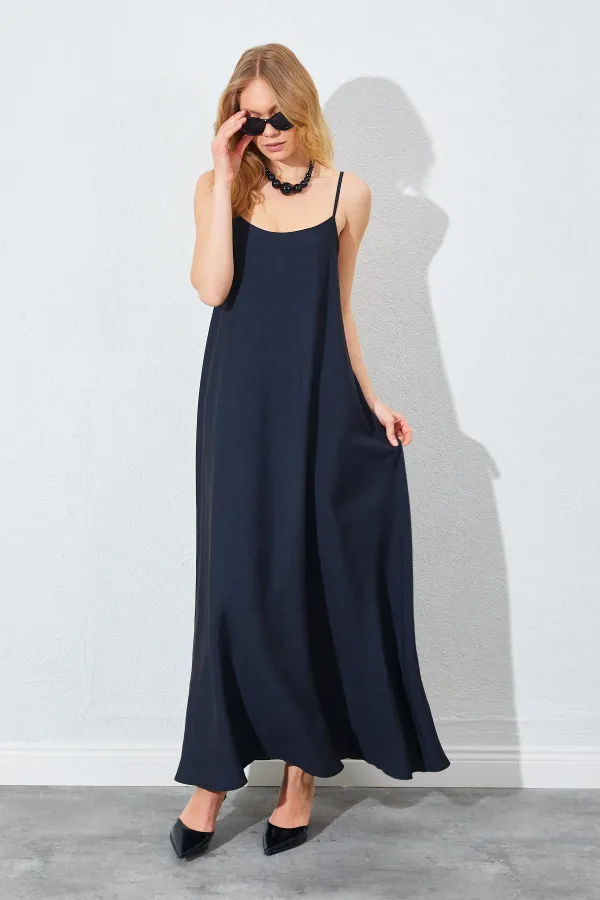 Kadın Siyah U Yaka Salaş Modal Elbise