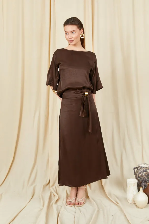 Women's Coffee 9090 Short-Sleeved Dropped Skirt Satin Set with Gold Buckle