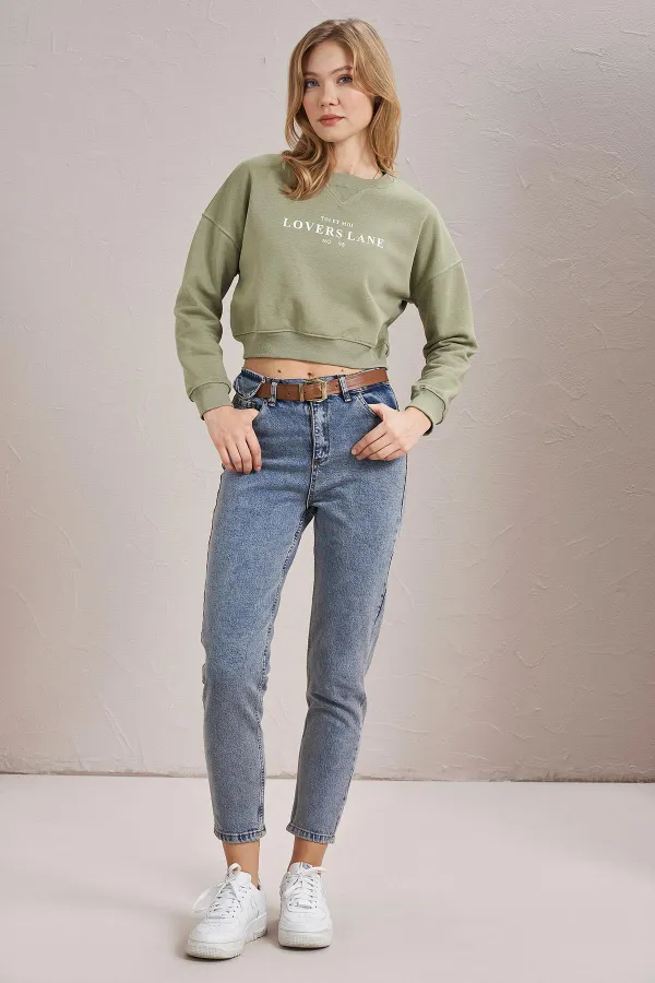 Women's Olive Crew Neck Lovers Lane Print Three-Thread Crop Sweatshirt