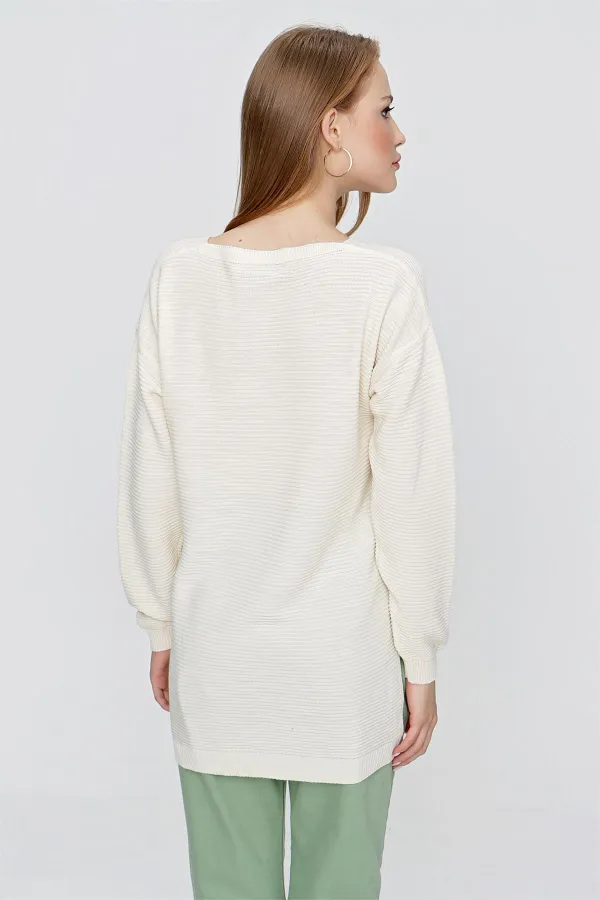 Kadın Ekru V Yaka Salaş Triko Kazak