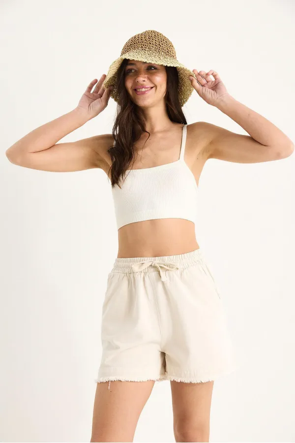 Kadın Taş Beli Lastikli Paçası Püsküllü Kısa Şort