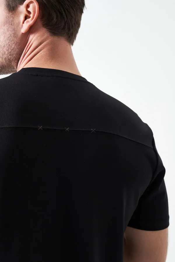 T-shirt basique noir à col rond pour homme