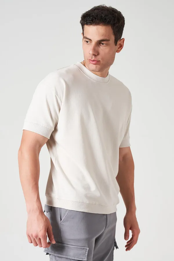 Erkek Bej Bisiklet Yaka Kol Ve Etek Ribanalı İki İp Rahat Kalıp Tişört