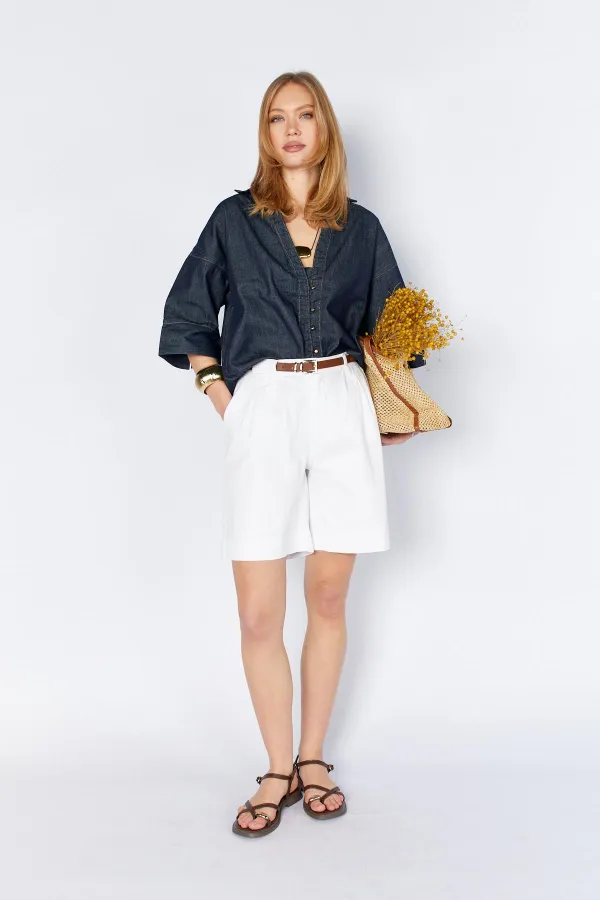 Kadın Beyaz Beli Kemerli Licralı Gabardin Midi Şort