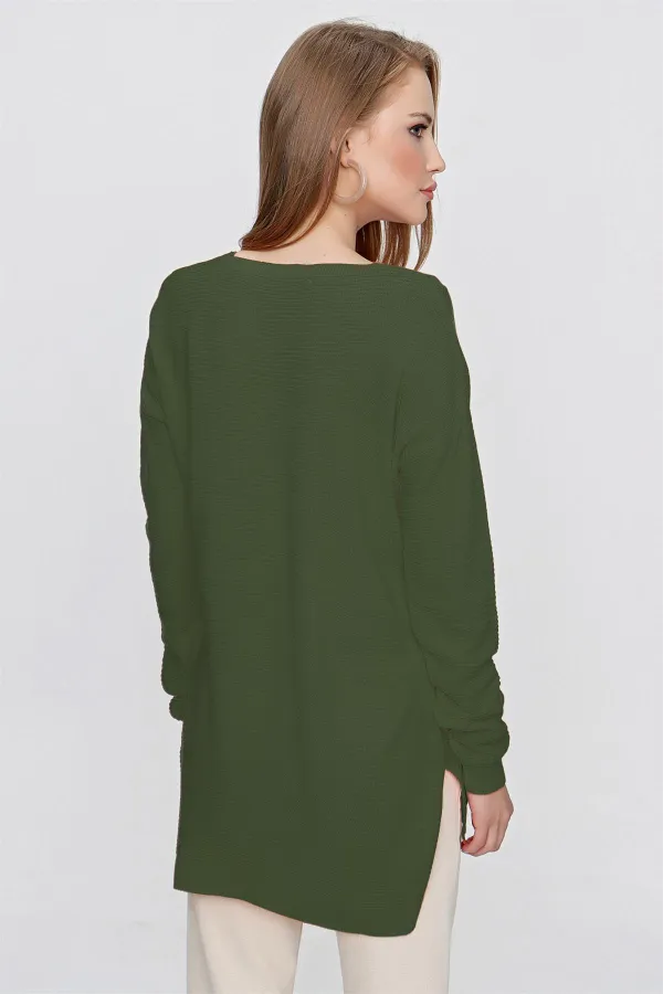 Kadın Zeytin Yeşili V Yaka Salaş Triko Kazak