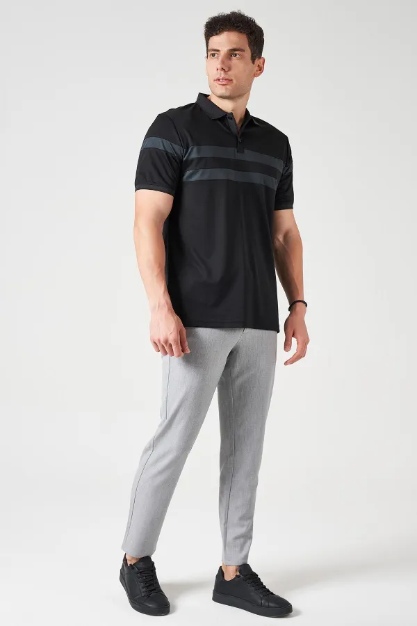 Erkek Siyah Ayaklı Yaka Ön ve Kol Parçalı Kagi Tişört