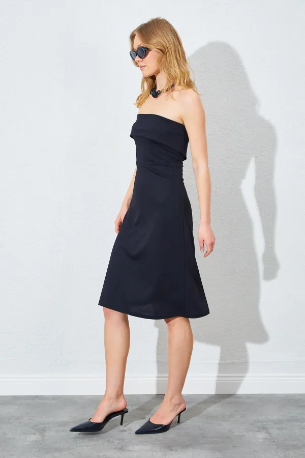 Kadın Siyah (1) Önü Katlı Straplez Krep Elbise