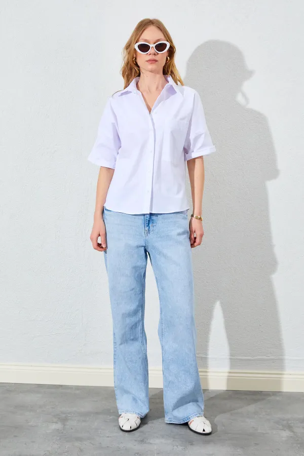 Kadın Beyaz Düşük Kol Tek Cepli Gömlek