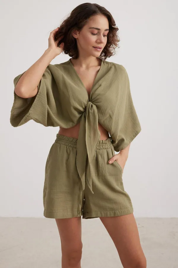Kadın Haki Yarasa Kol Ön Bağlamalı Gömlek