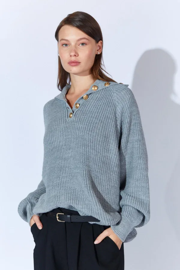 Kadın Gri Şal Yaka Düğmeli Triko Kazak