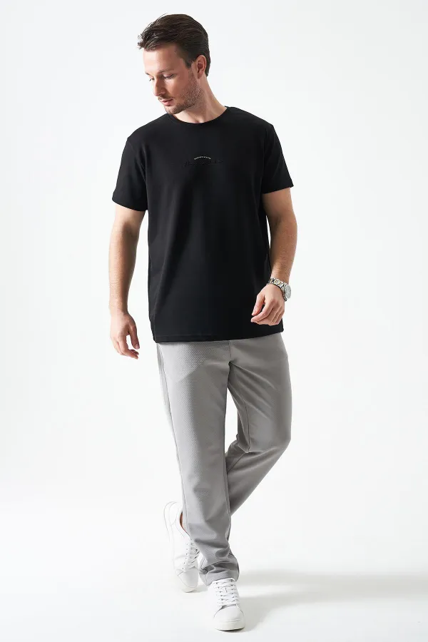T-shirt noir à col rond en modal pour homme avec impression « MADE WITH »