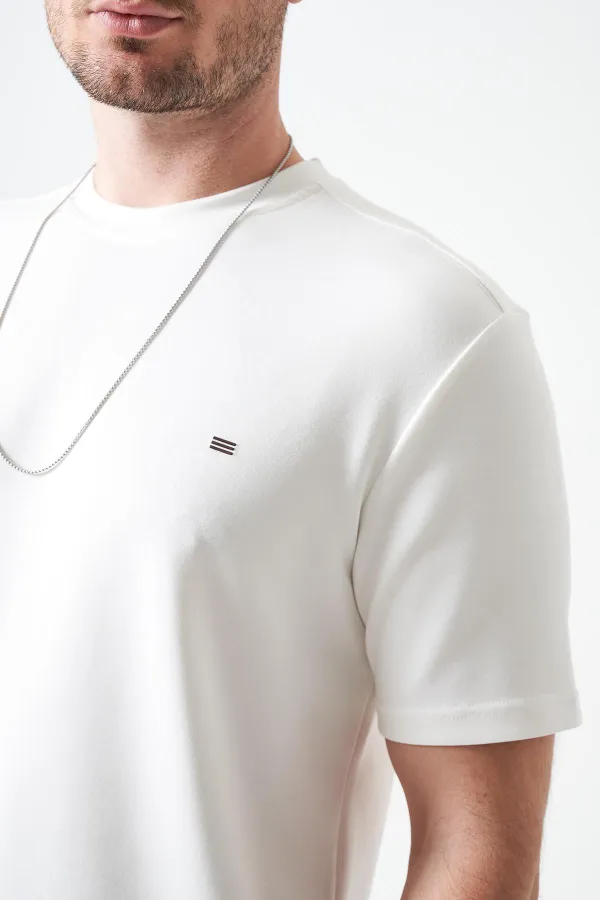 T-shirt basique blanc à col rond pour homme