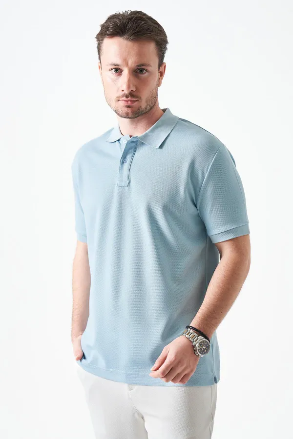 Erkek Boyalı Mavi Ayaklı Yaka Basic Ay Parçası Yırtmaçlı İki Düğmeli Tişört