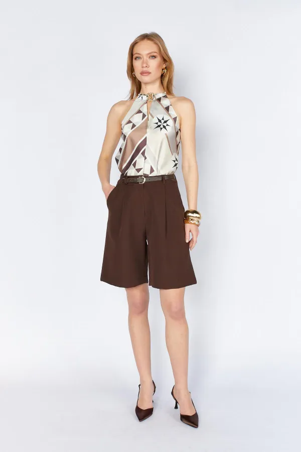 Kadın Kahve 2037 Tek Pileli Kemerli Bermuda Şort
