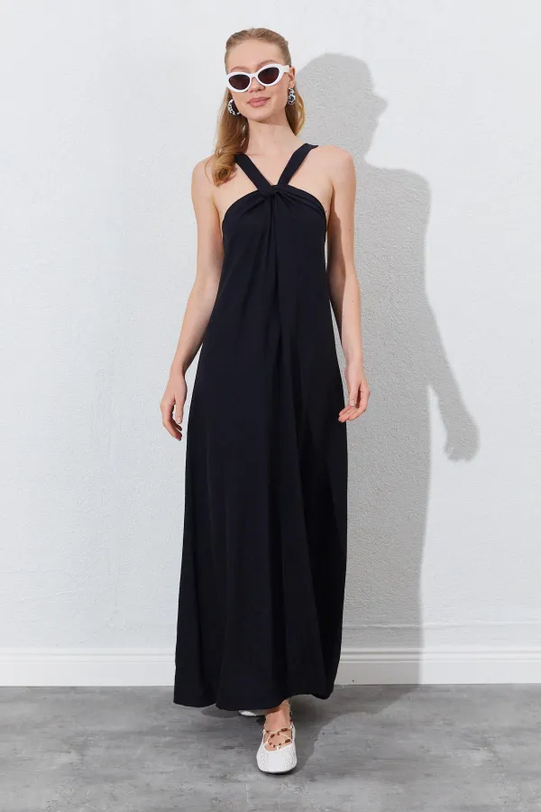 Kadın Siyah Önü Düğüm Detaylı Kolsuz Elbise