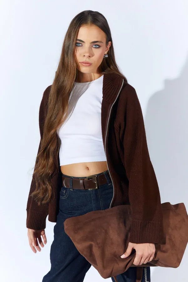 Kadın Kahve Dik Yakalı Dışardan Dkişli Fermuarlı Hırka