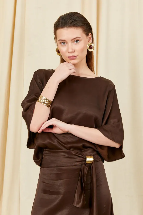 Women's Coffee 9090 Short-Sleeved Dropped Skirt Satin Set with Gold Buckle