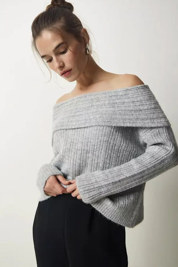 Kadın Gri Degaje Yaka Fitilli Triko Kazak